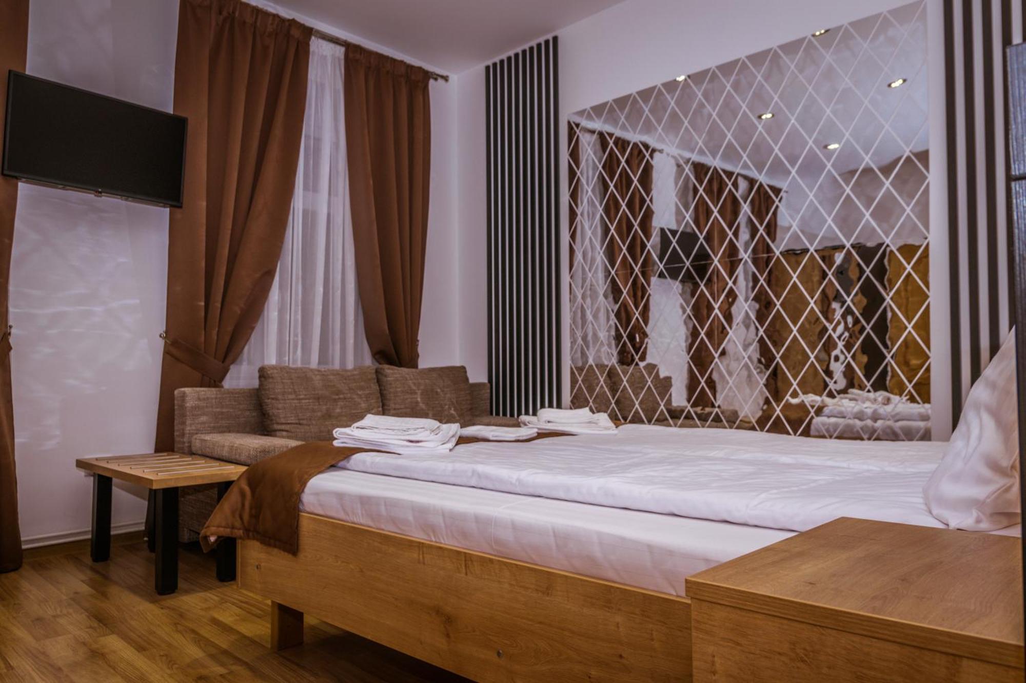 4Rooms Central Сибиу Экстерьер фото